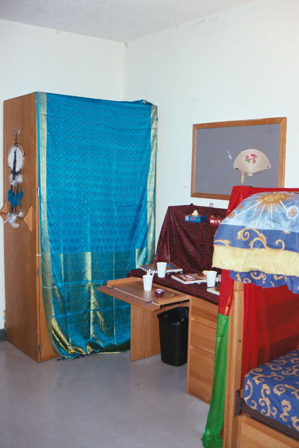 2002 07 summer program dorm 41
